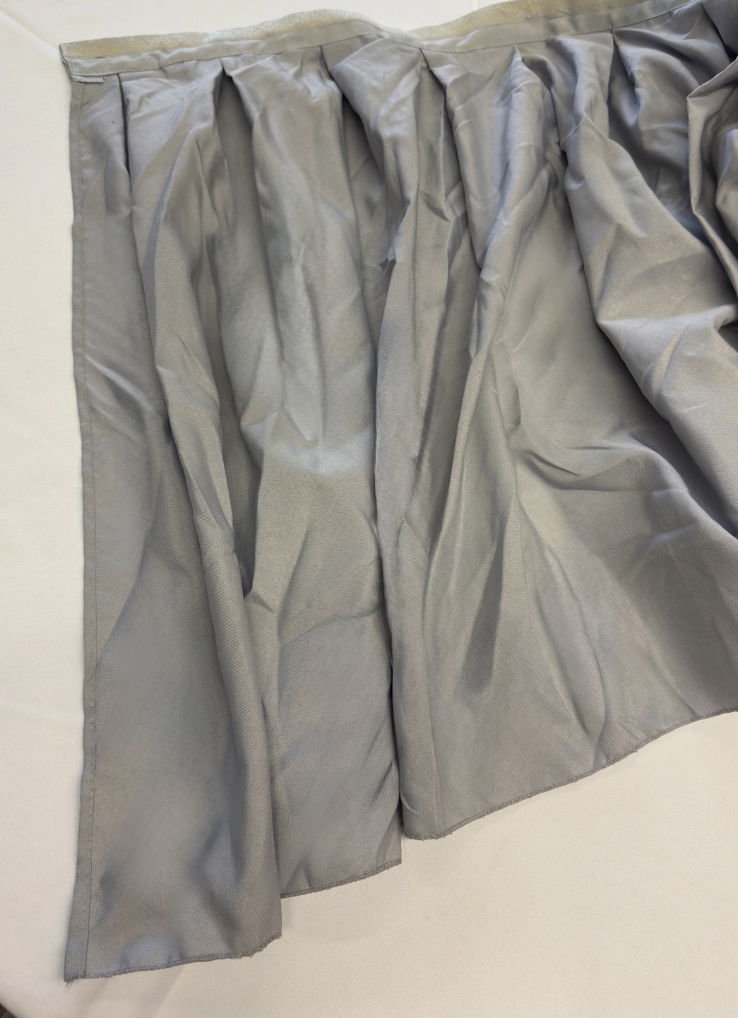 Stage Skirting 28"T X 21'L Silver