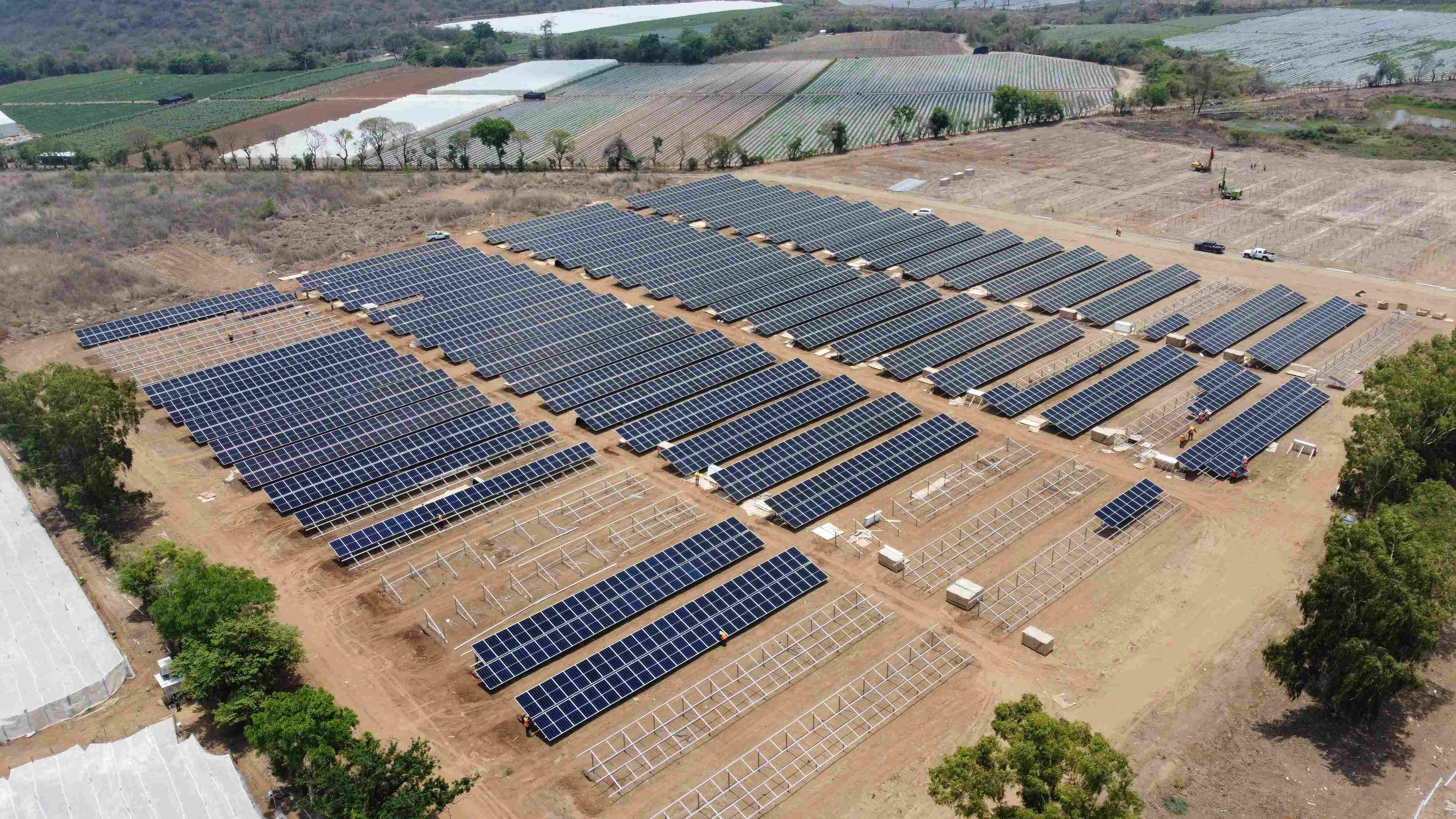 Industrial warehouse solar project