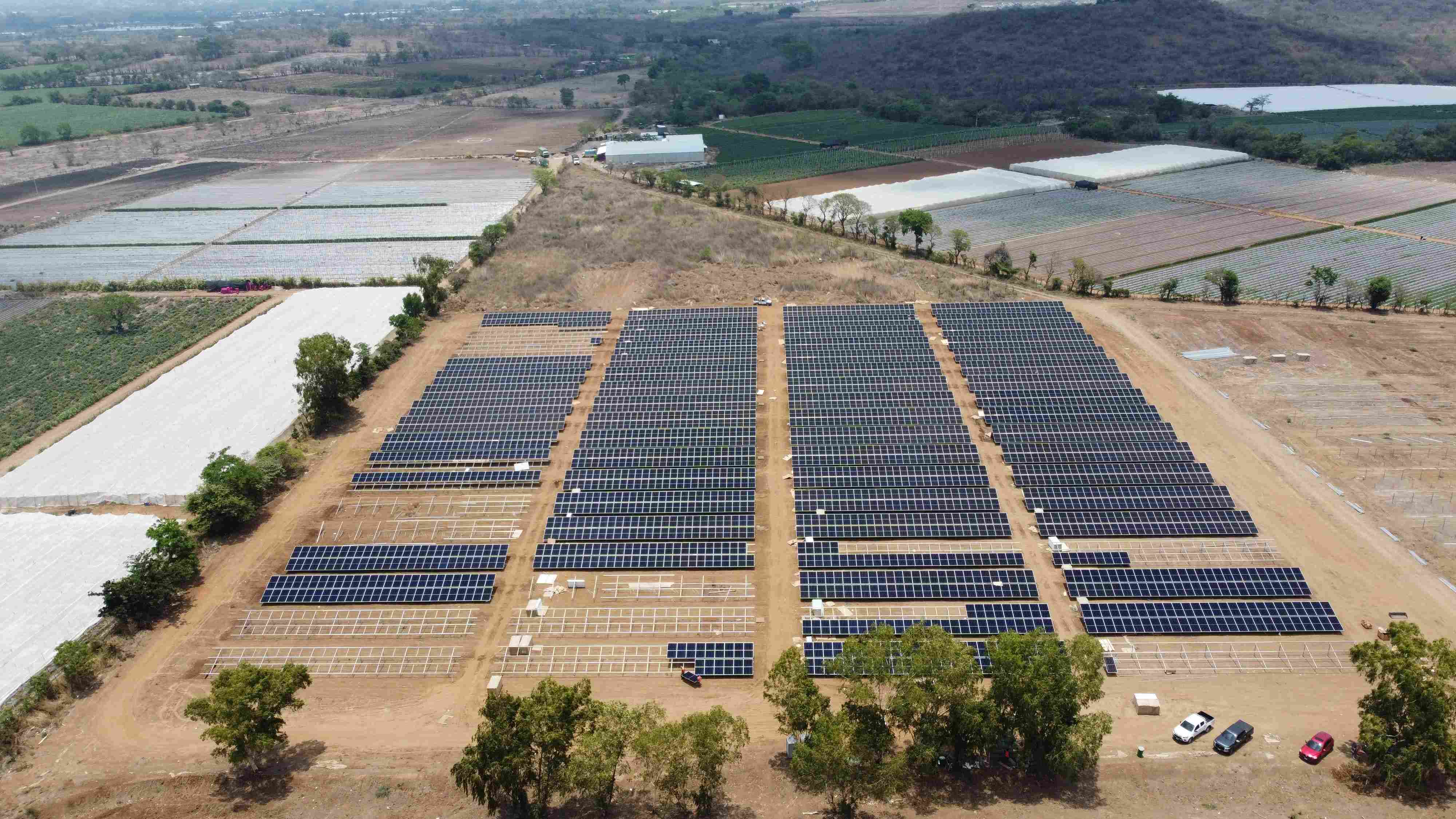 Industrial warehouse solar project