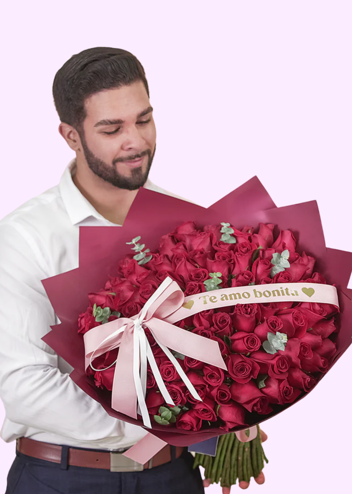 Pré-visualização de 100 Red Roses "Buchon" Bouquet - imagem 1
