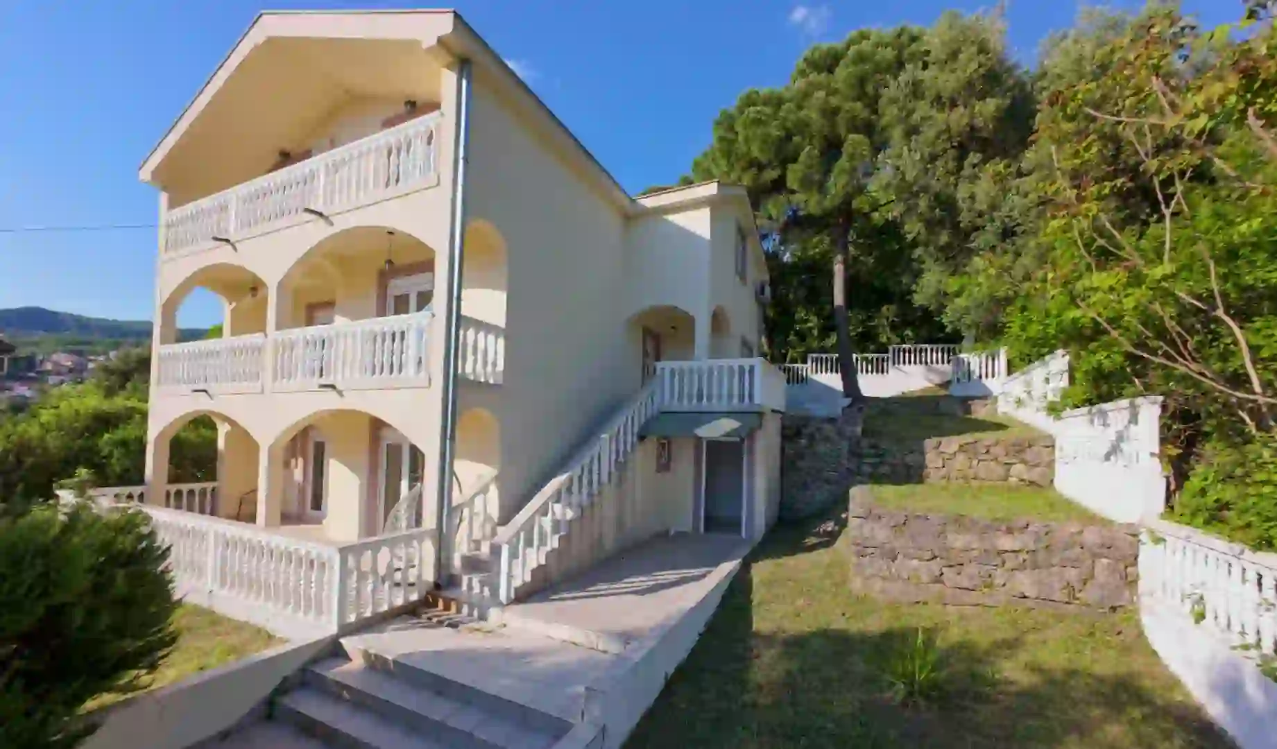 Luksuzna vila sa panoramskim pogledom na more u Topli, Herceg Novi