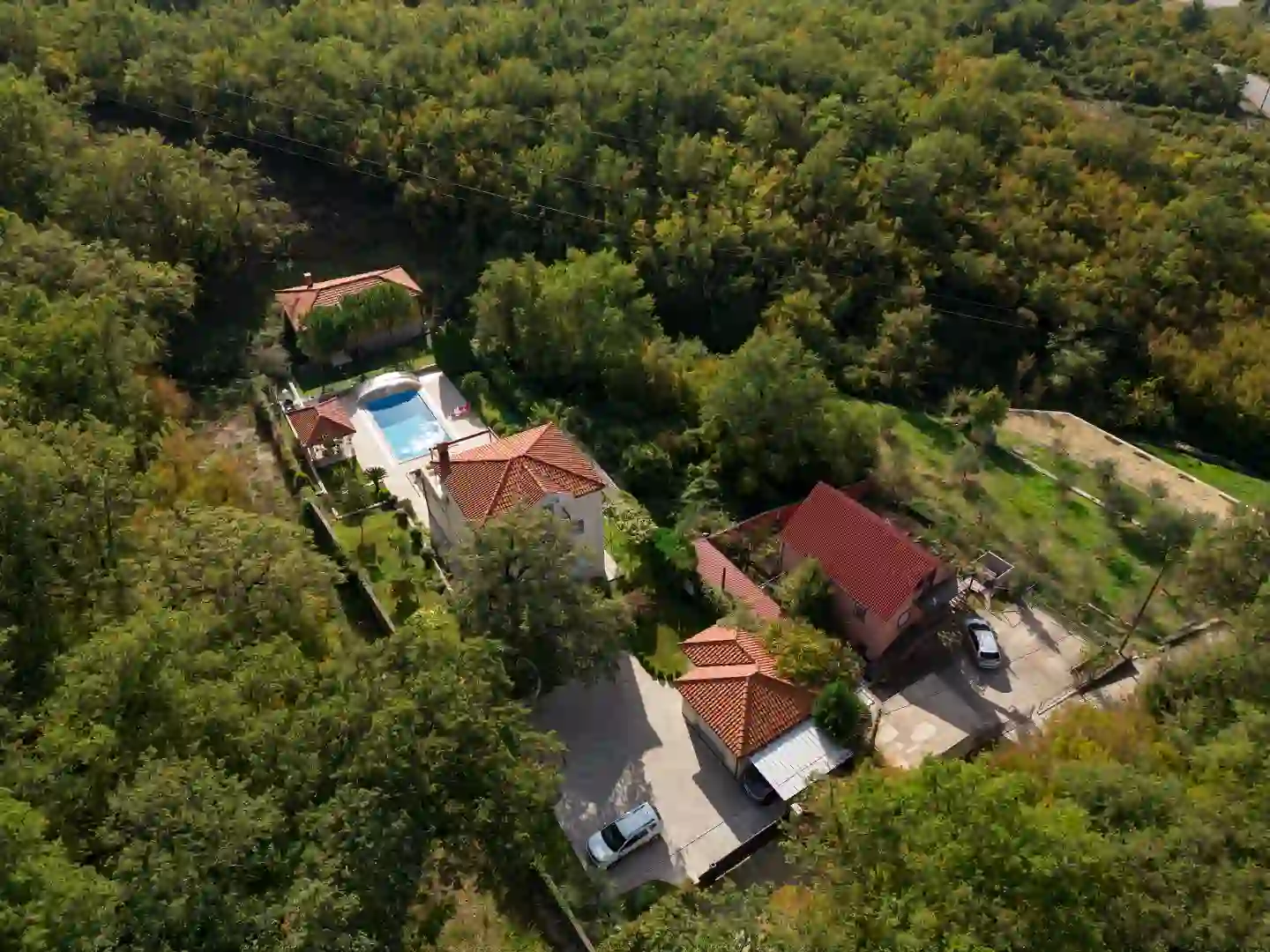 Luksuzna vila sa 5 spavaćih soba u Radanovićima sa privatnim bazenom i pogledom na more, Tivat - 235 m²