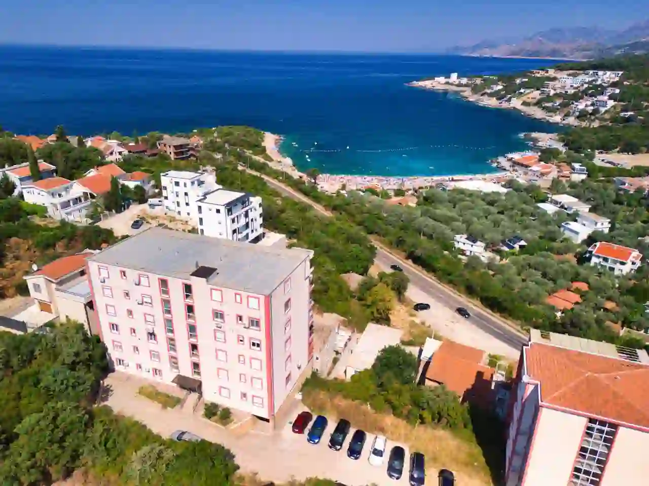 Charming 41m2 Studio Apartment with Garage near the Beach in Utjeha, Montenegro