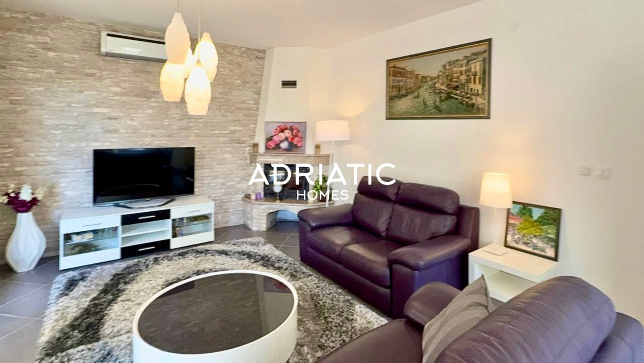 Mediterranean Luxury Villa with Private Pool and Sea Views 3