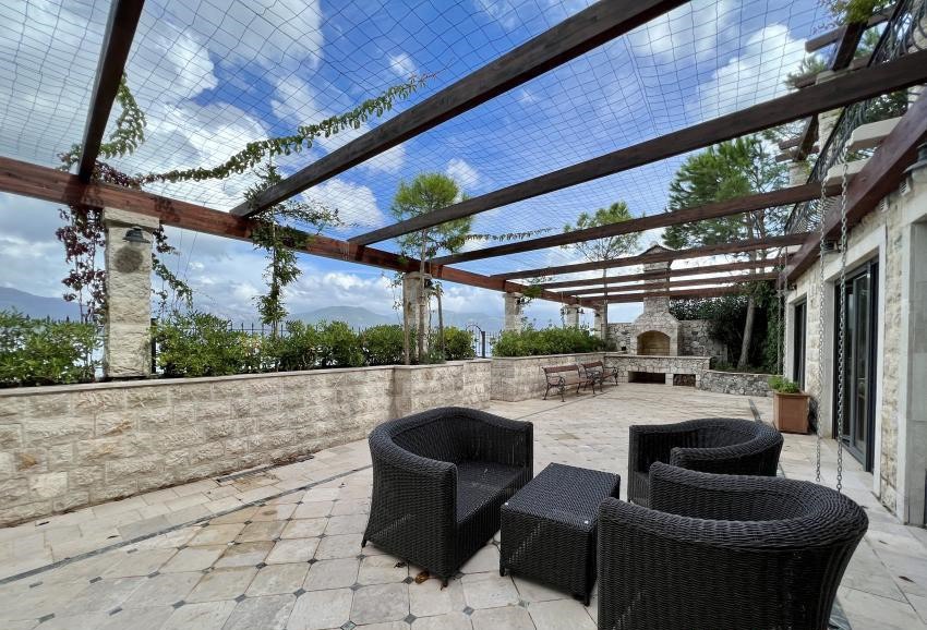 Exclusive Mediterranean stone villa – direct beach access in Krasici, Montenegro 2