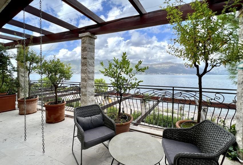 Exclusive Mediterranean stone villa – direct beach access in Krasici, Montenegro 4