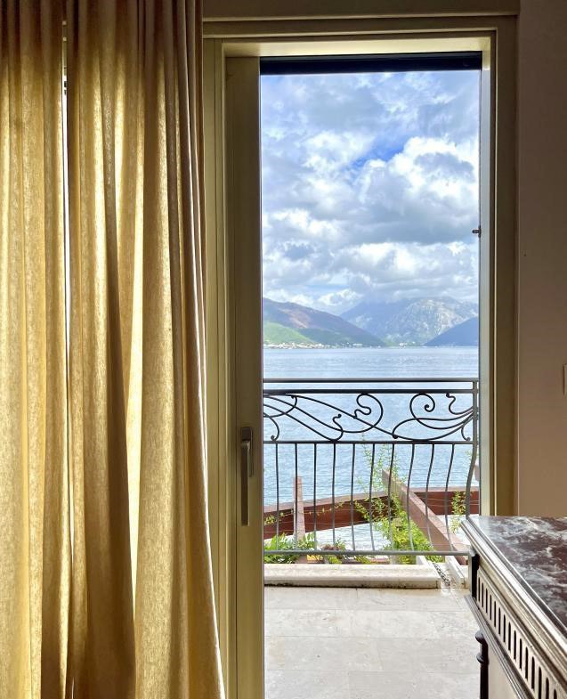 Exclusive Mediterranean stone villa – direct beach access in Krasici, Montenegro 6