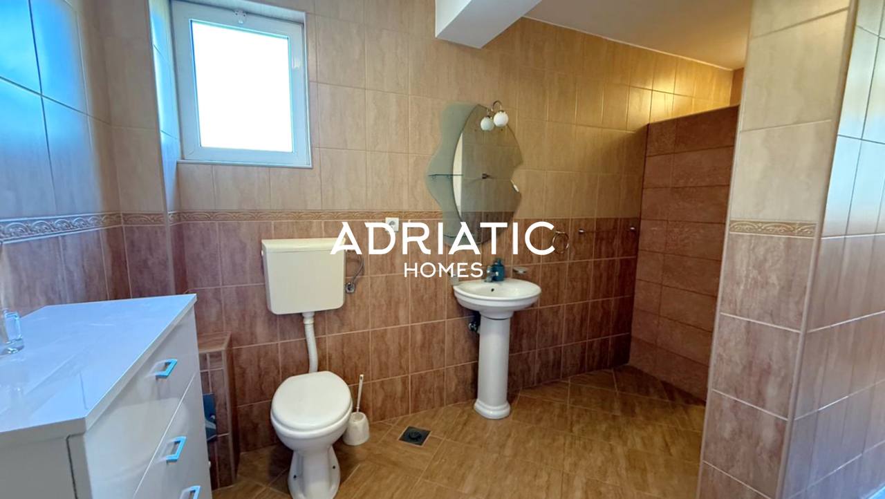 Exclusive 2-Bedroom Sea View Apartment in Utjeha 8