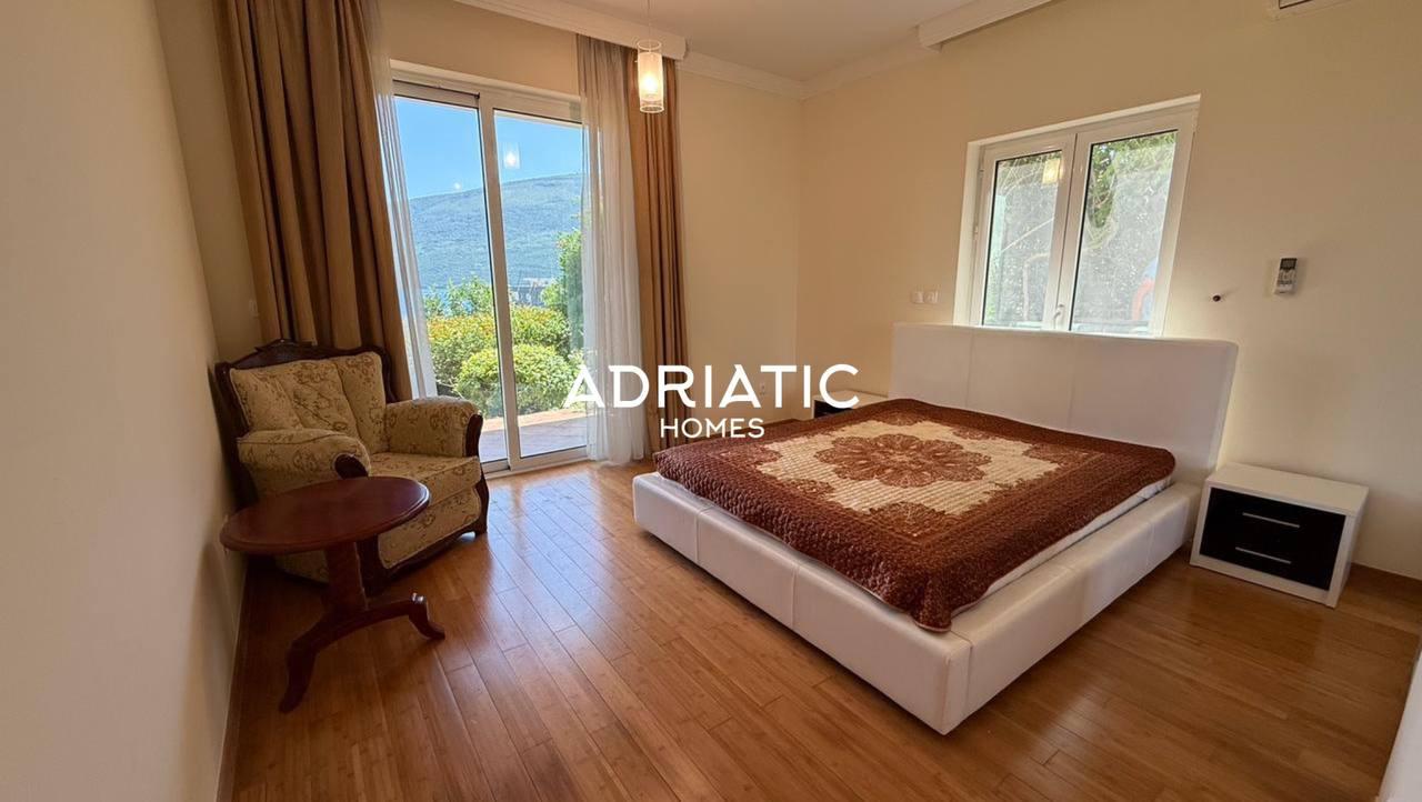 Peaceful Seaside Apartment in Đenovići, Herceg Novi 7