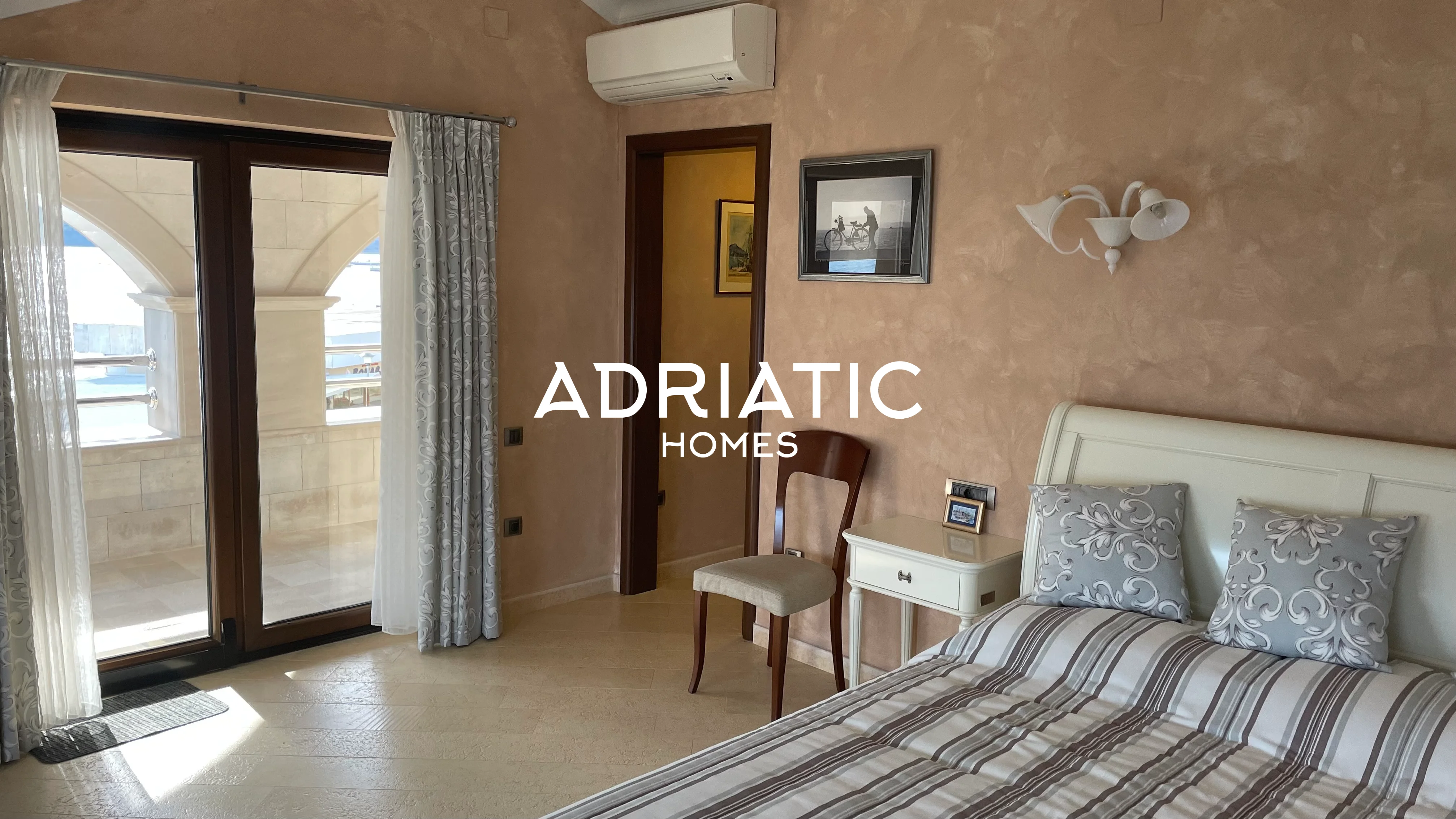 Exclusive luxury villa with private beach and marina in Djenovici, Montenegro 10