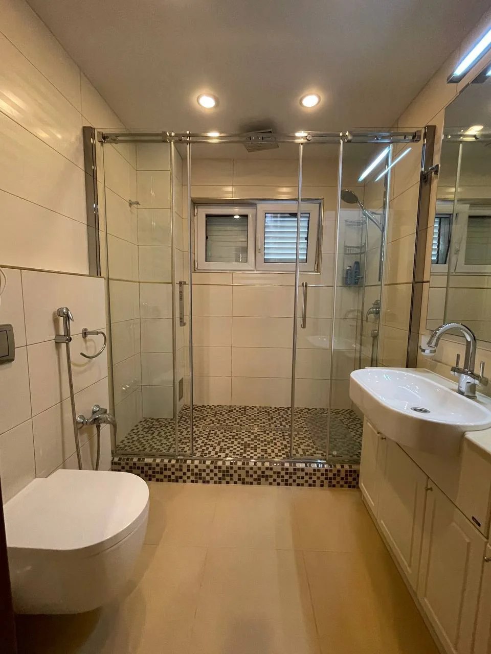Spacious Villa in Lustica, Radovici 5