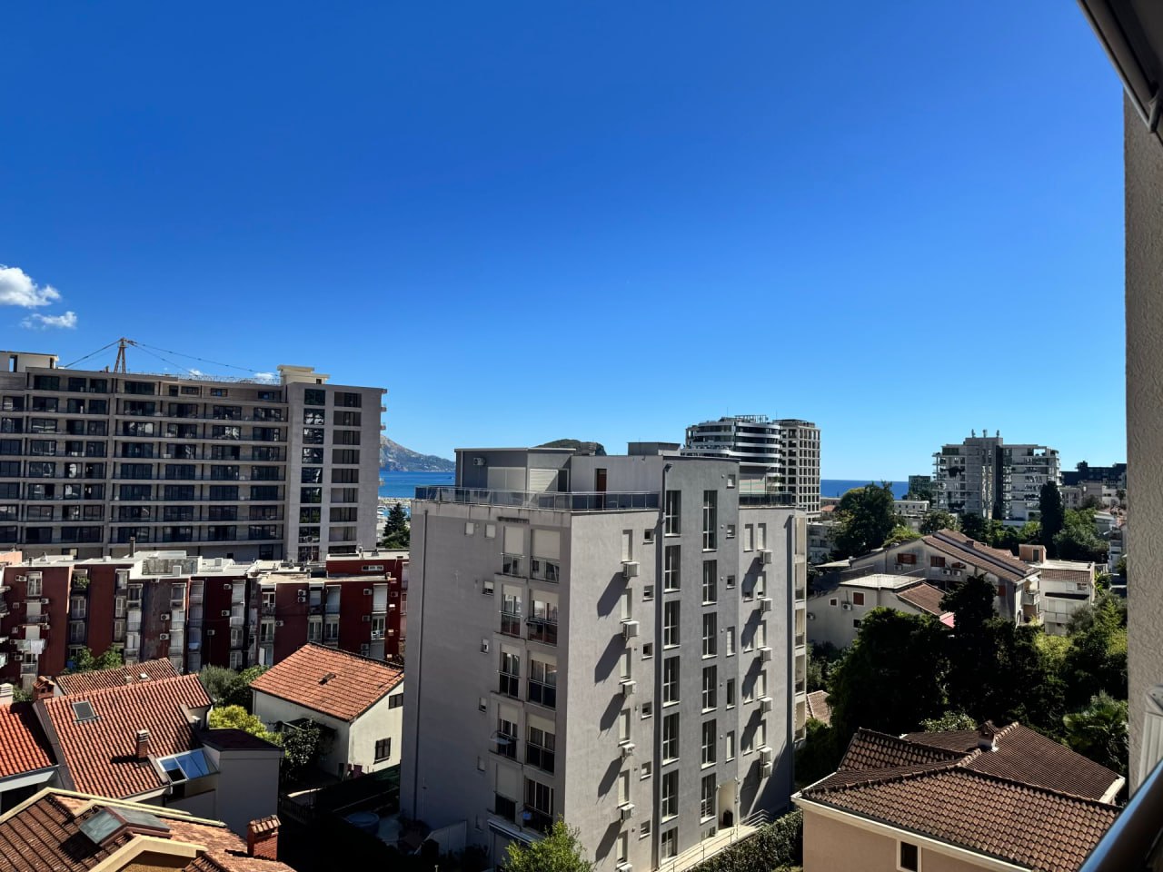 Apartment in Budva with Sea View 5