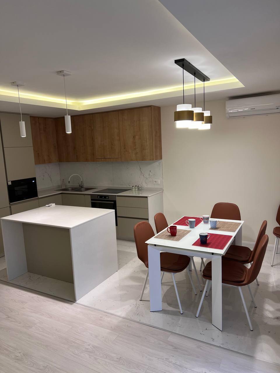 Three-Story Townhouse with 3 Bedrooms in Lastva, Budva 2