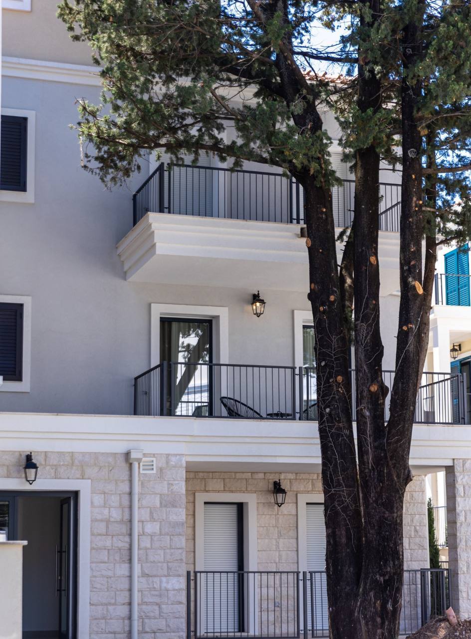 Apartment in Lustica Bay Centrale 8