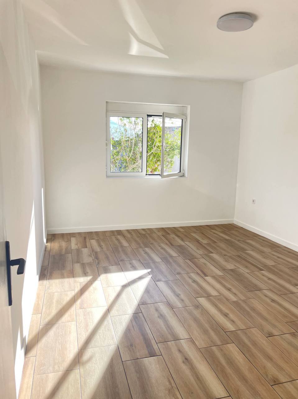 House with 3 Bedrooms in Tivat 7