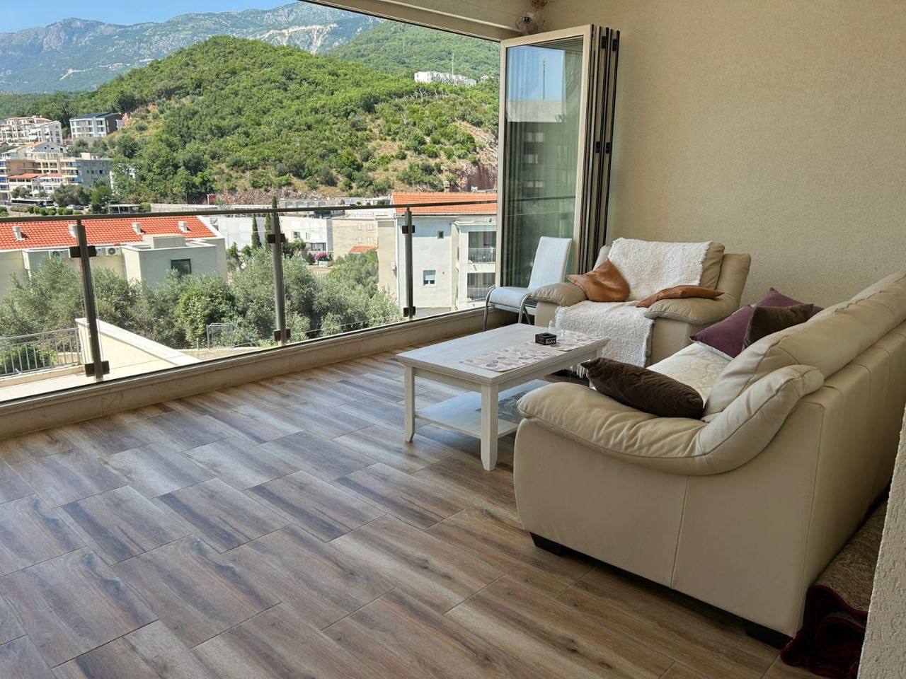 Sea View Apartment in Przno 10