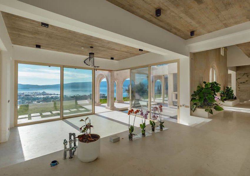 Premium Class Villa with Stunning Views in Tivat 3