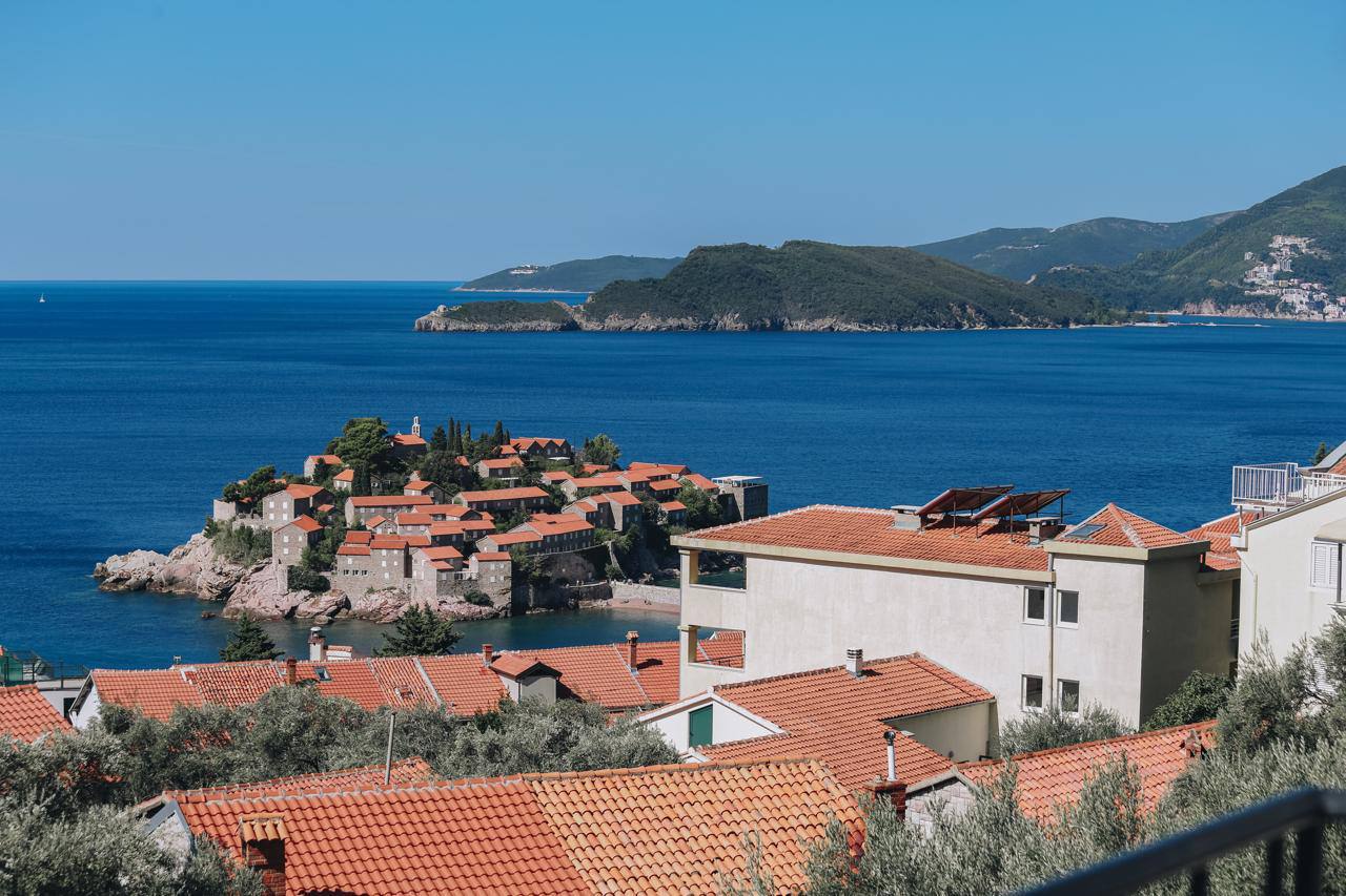 Apartment with Sea View in Sveti Stefan