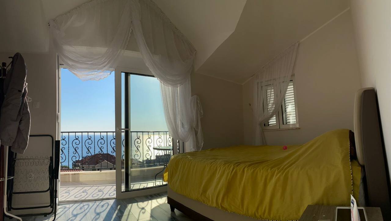 Apartment with Sea View in Sveti Stefan 5