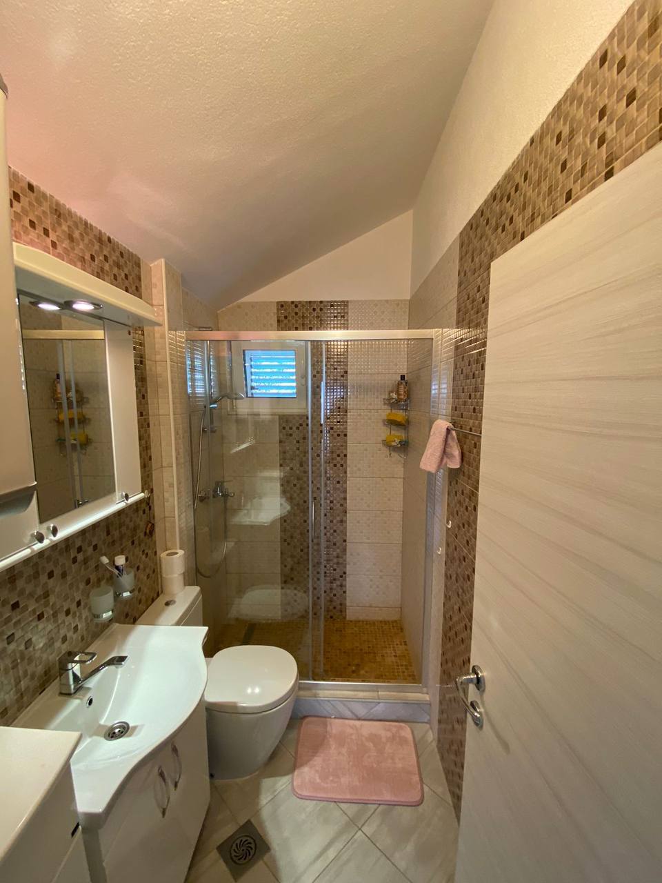 Apartment with Sea View in Sveti Stefan 8