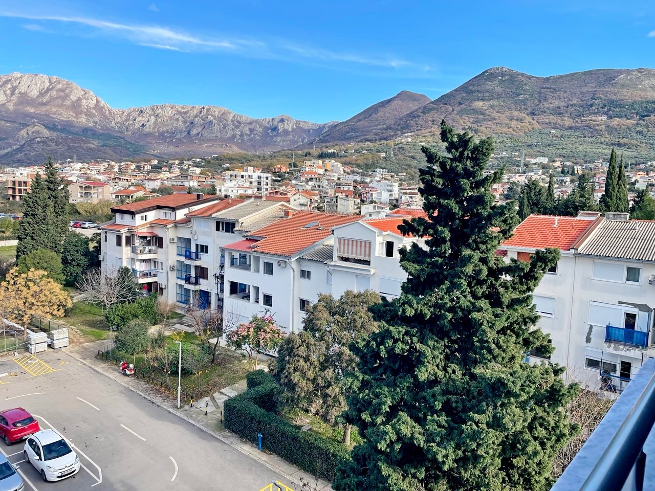 New Premium Apartment with Mountain View