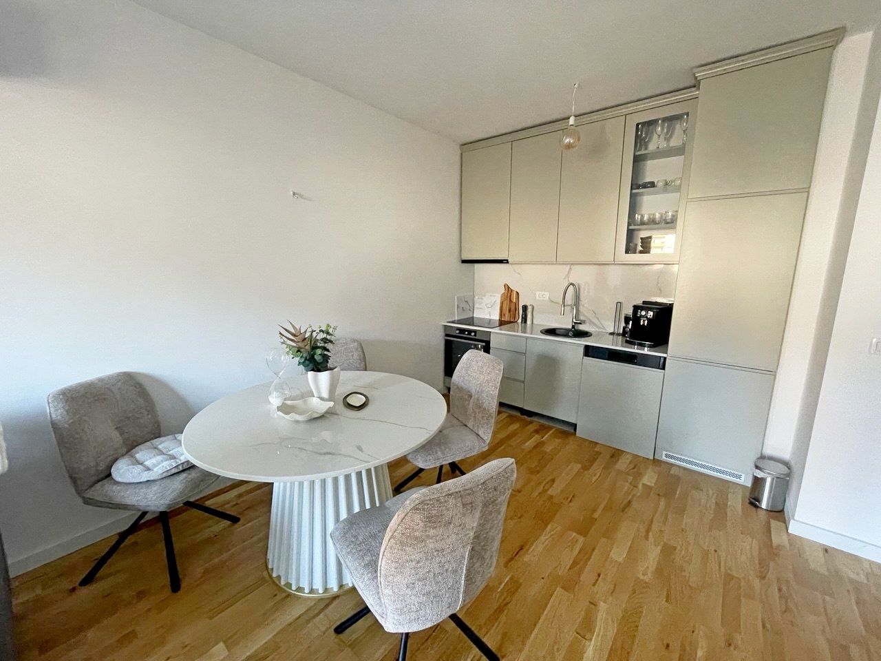 New Premium Apartment with Mountain View 3