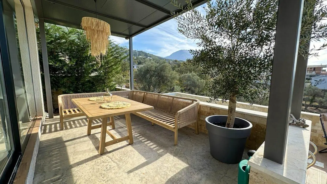 Villa with Pool in Bar 4