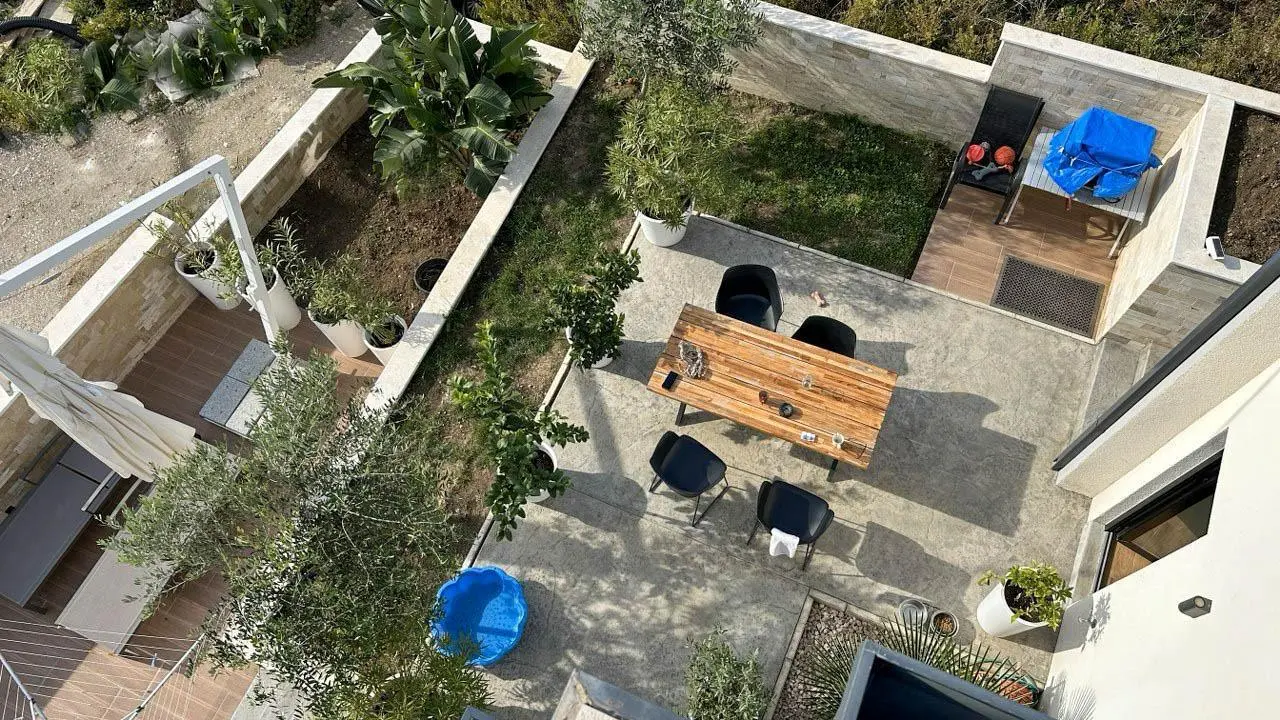 Villa with Pool in Bar 6