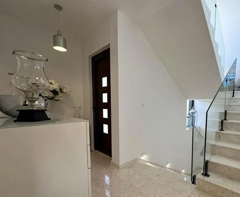 Villa with Pool in Bar 7