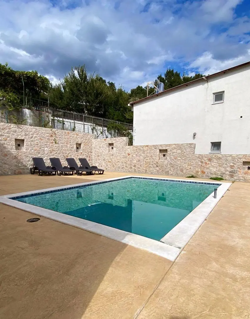 Villa for Sale Sutomore – New Modern Home with Sea View, Pool & Garage 12