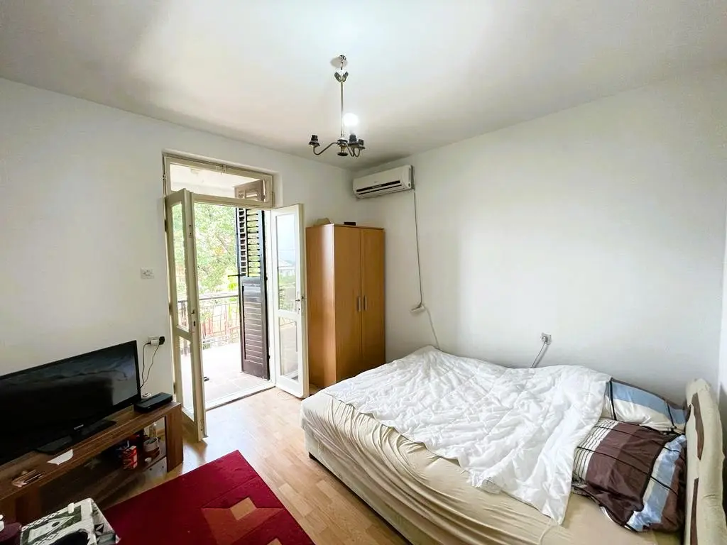 Family House for Sale in Sutomore with Sea View 4