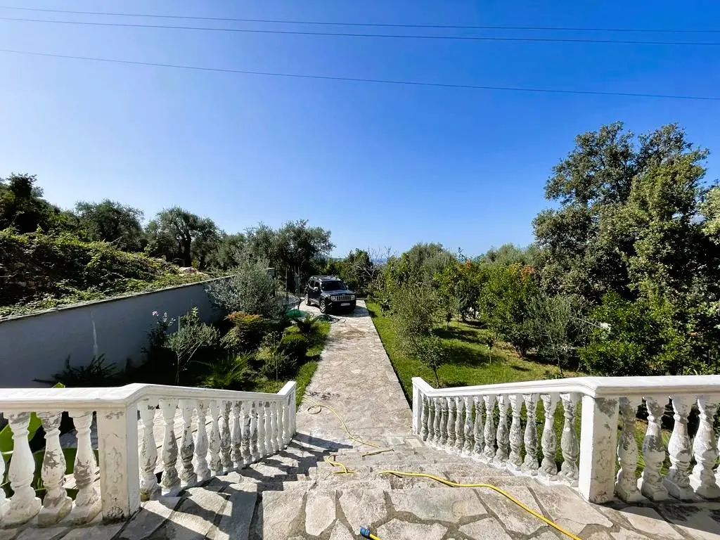 4-Bedroom Sea View House for Sale 2