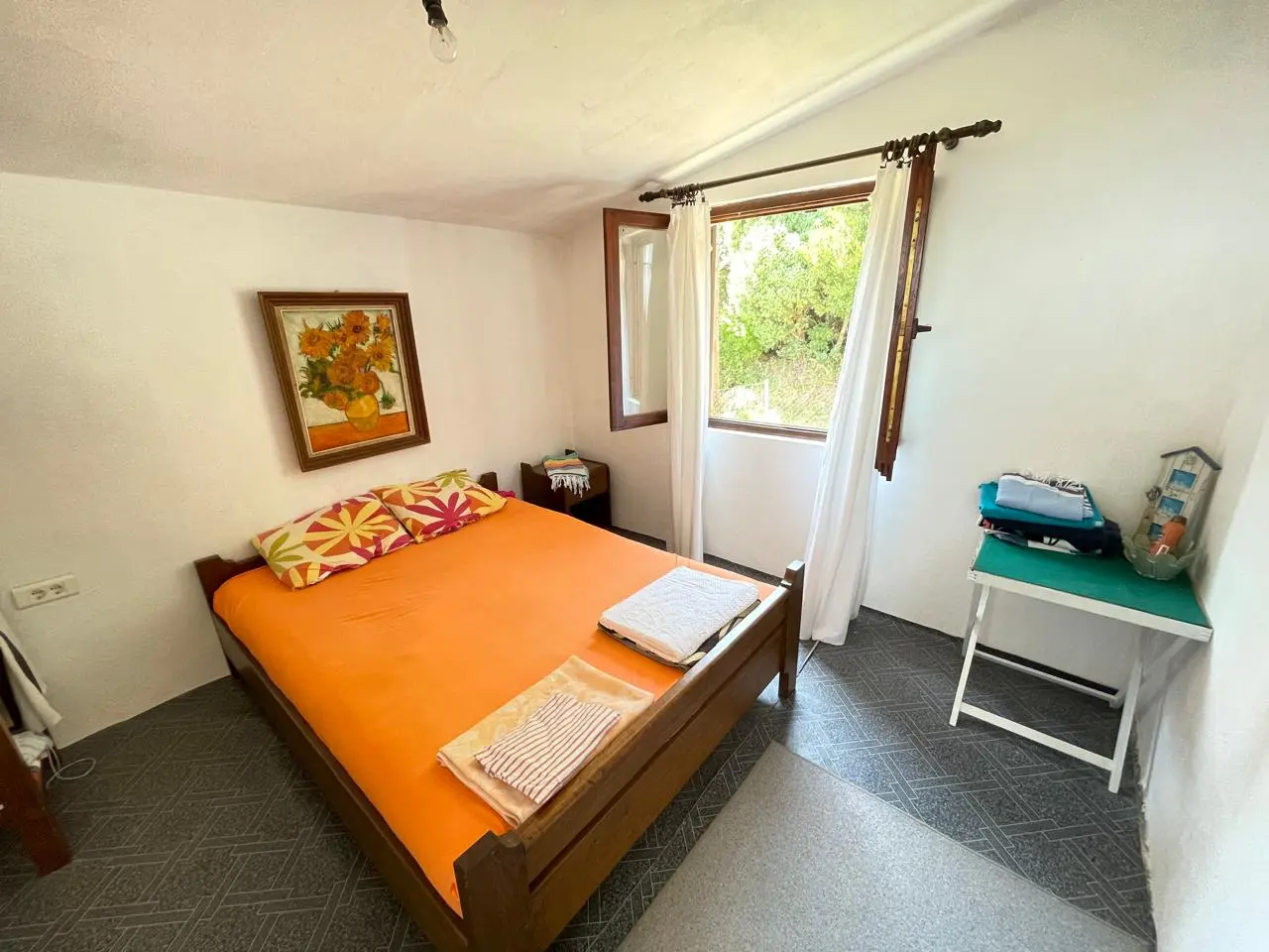 Charming 4-Bedroom House with Sea View in Sutomore 6