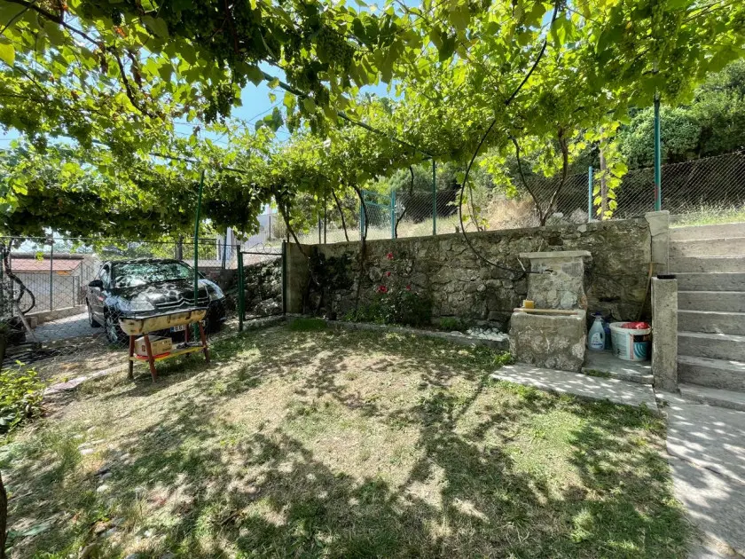 Charming 4-Bedroom House with Sea View in Sutomore 8