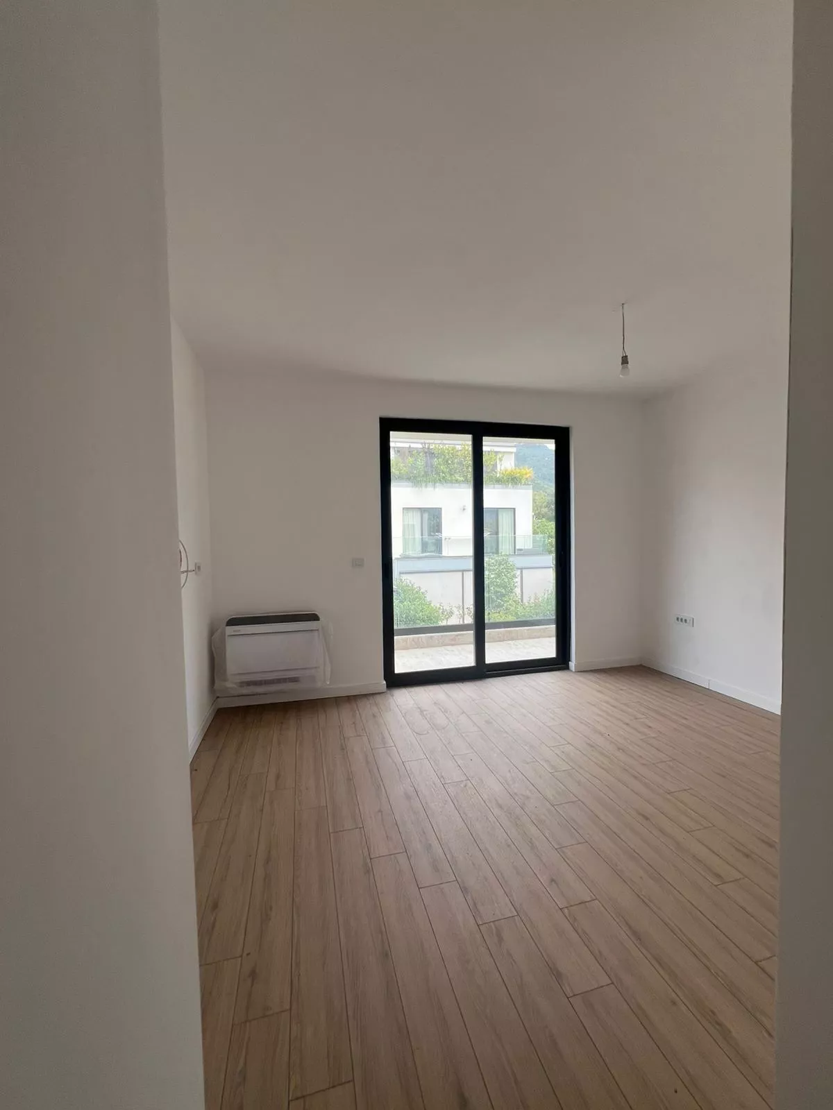 3-storey House with Pool in Lastva Grbalska 10