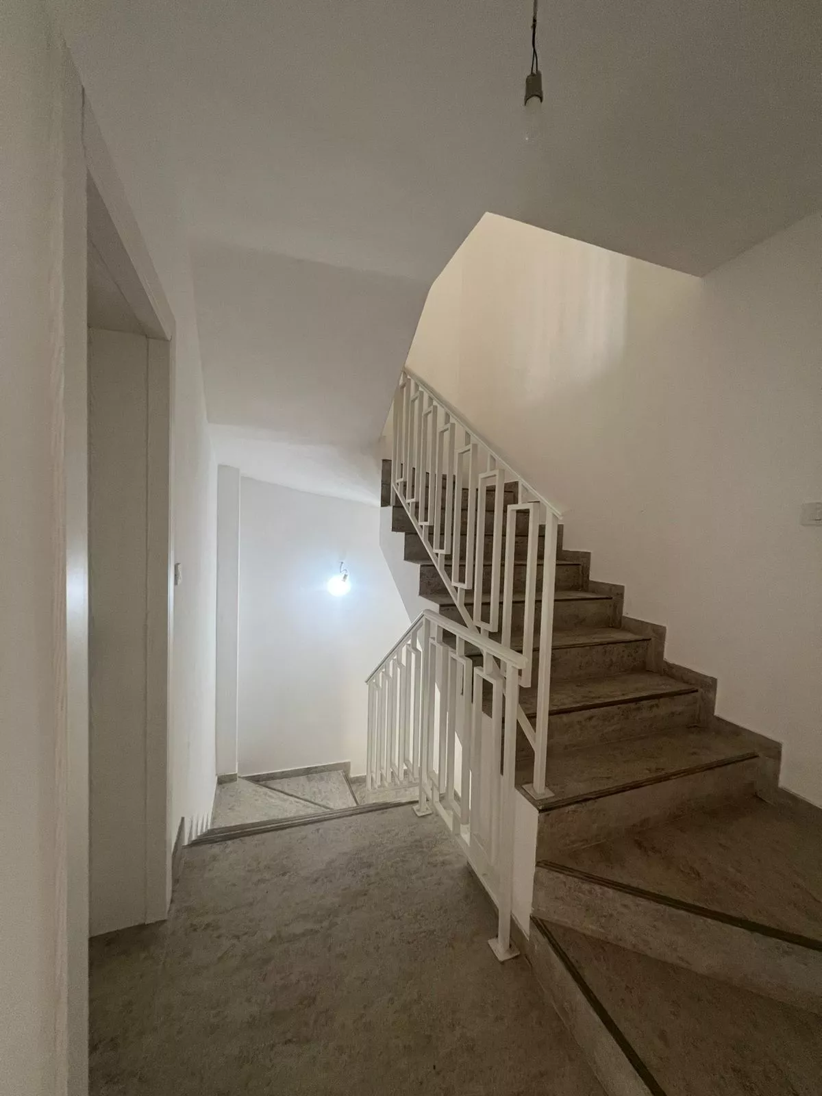 3-storey House with Pool in Lastva Grbalska 12