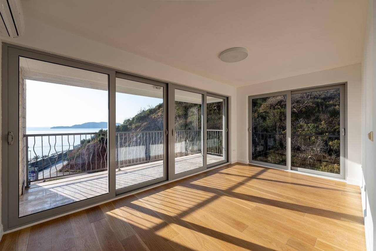 3-Bedroom Apartment with Sea View in Przno, Budva 2