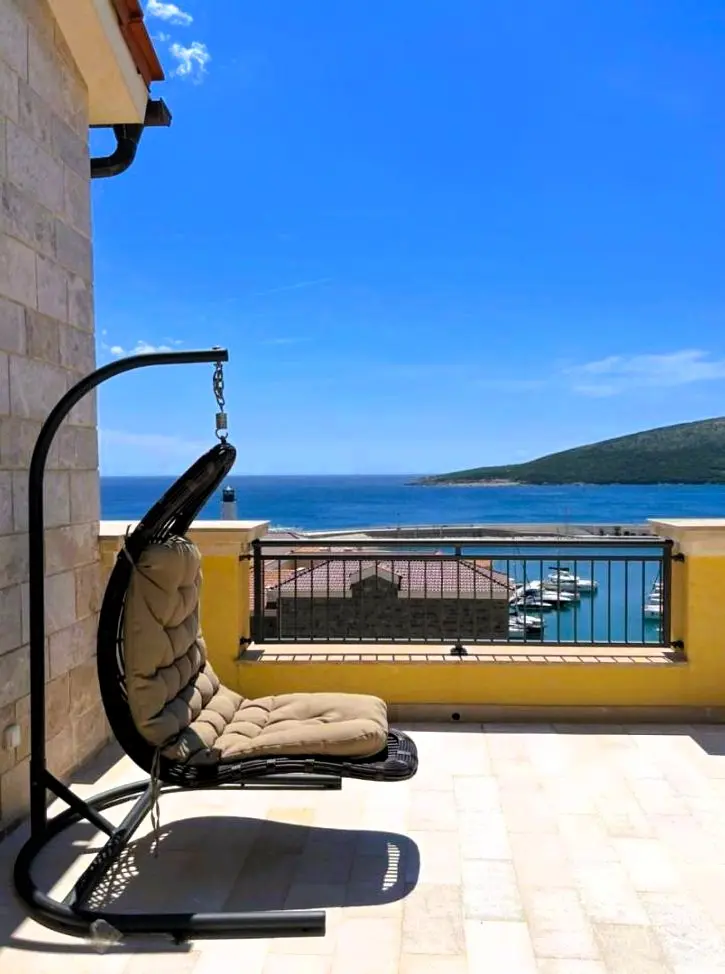 Luxury Apartment Luštica Bay