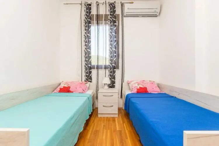 Sea View Apartment Podmaine Budva 4