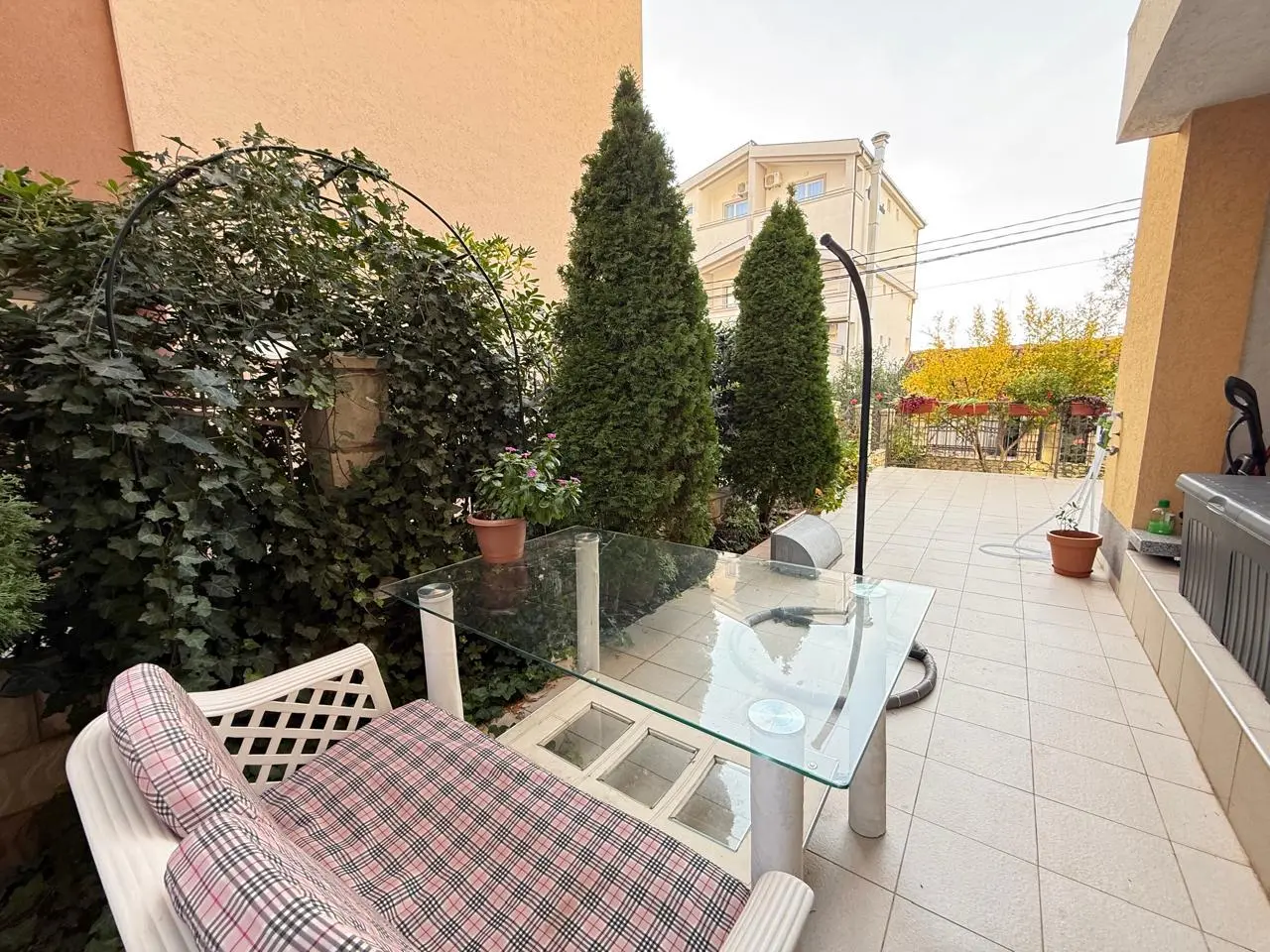 Dobra Voda Apartment 11