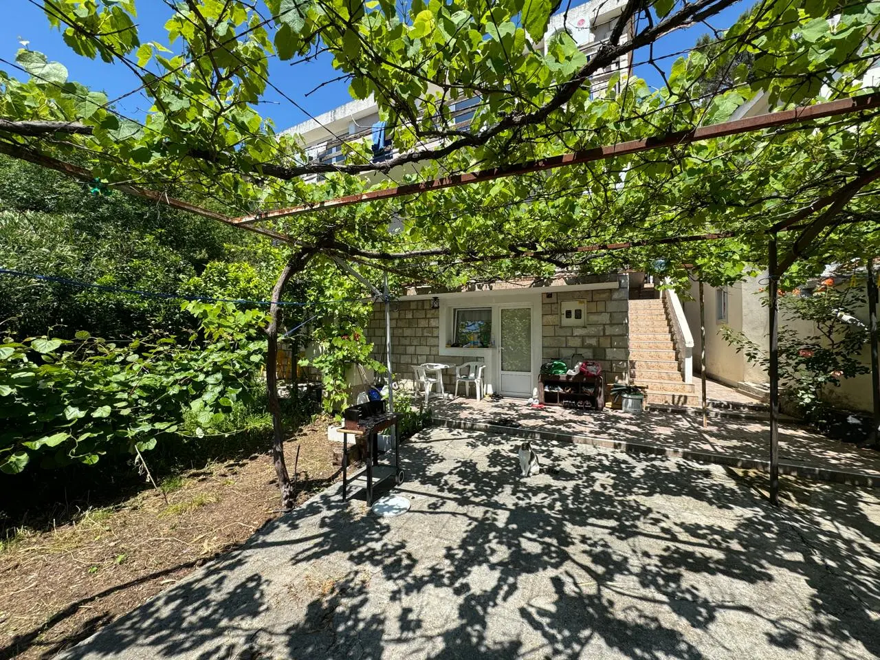 Spacious 3-Floor House with Panoramic Views in Podmaine, Budva 5