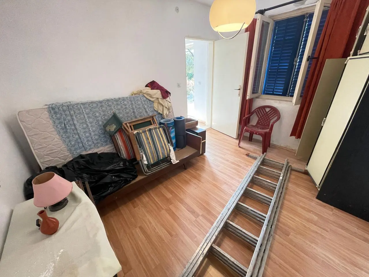 Affordable Property in Sutomore with Sea Views 8