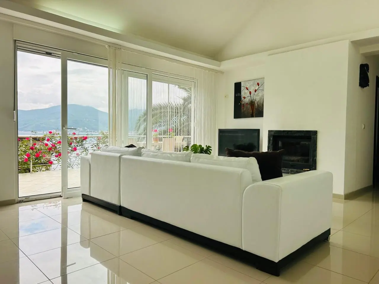 Unique House with Guest Apartments and Jacuzzi in Krašići Montenegro 3