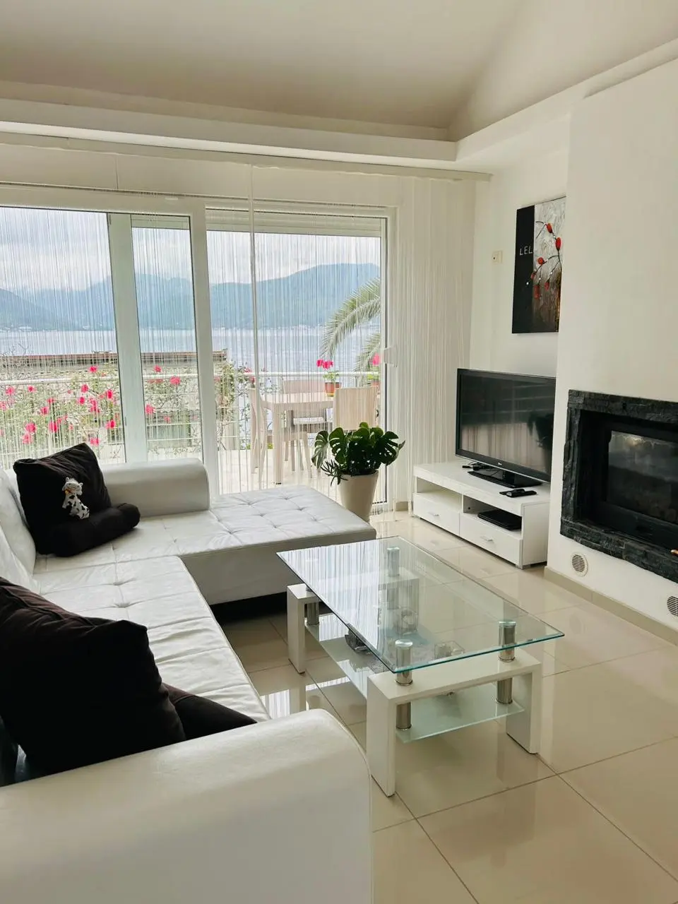 Unique House with Guest Apartments and Jacuzzi in Krašići Montenegro 5