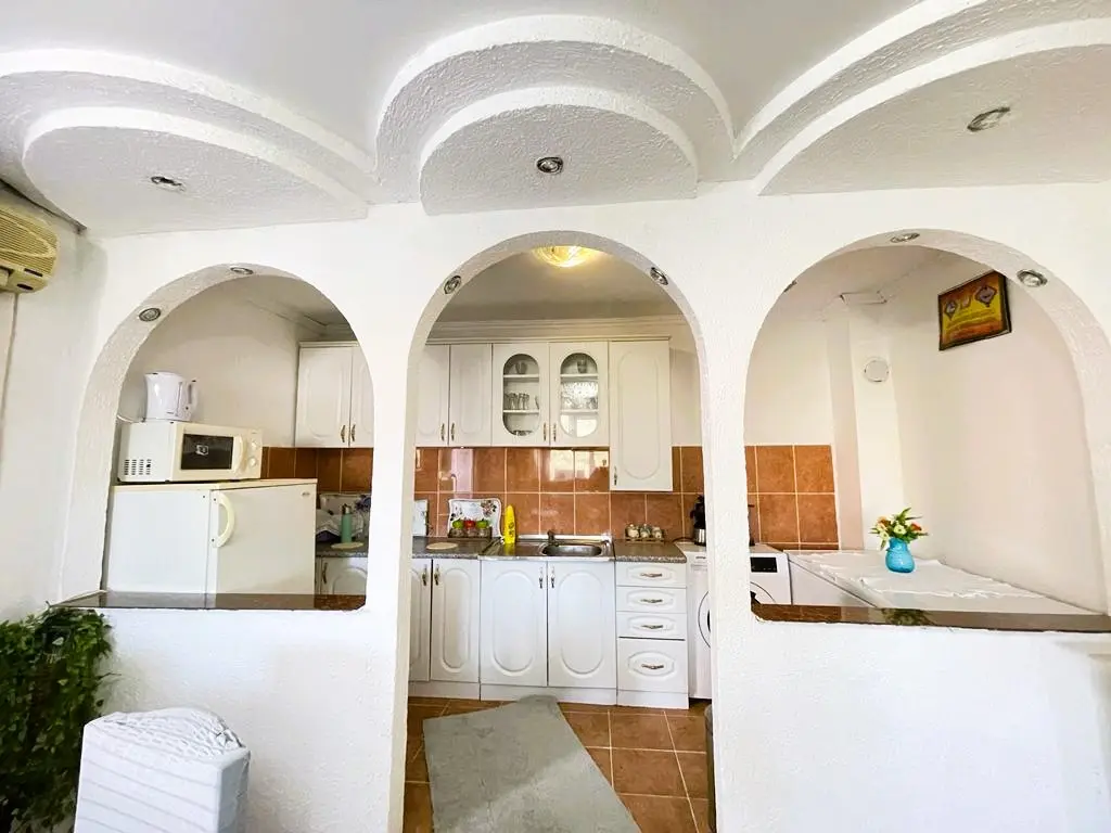 House for Sale in Sutomore 8