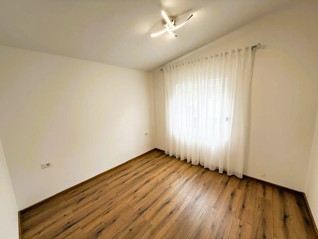 House for Sale in Dobra Voda, Bar Municipality 9