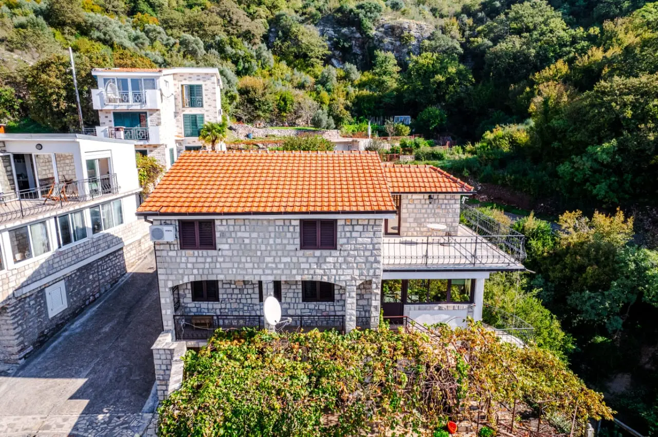 3-Story House for Sale in Čučici – Bečići/Rafailovići, Montenegro 3