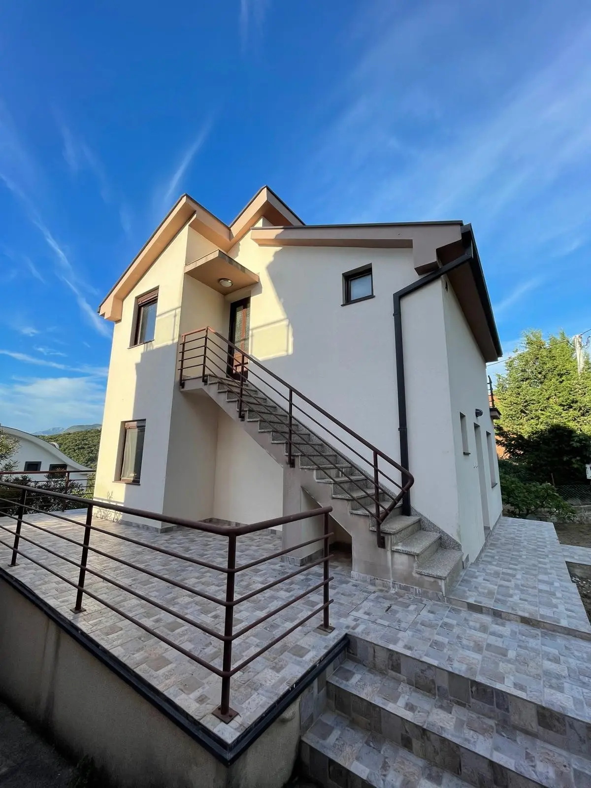 Spacious Sea-View House for Sale in Bar-Utjeha
