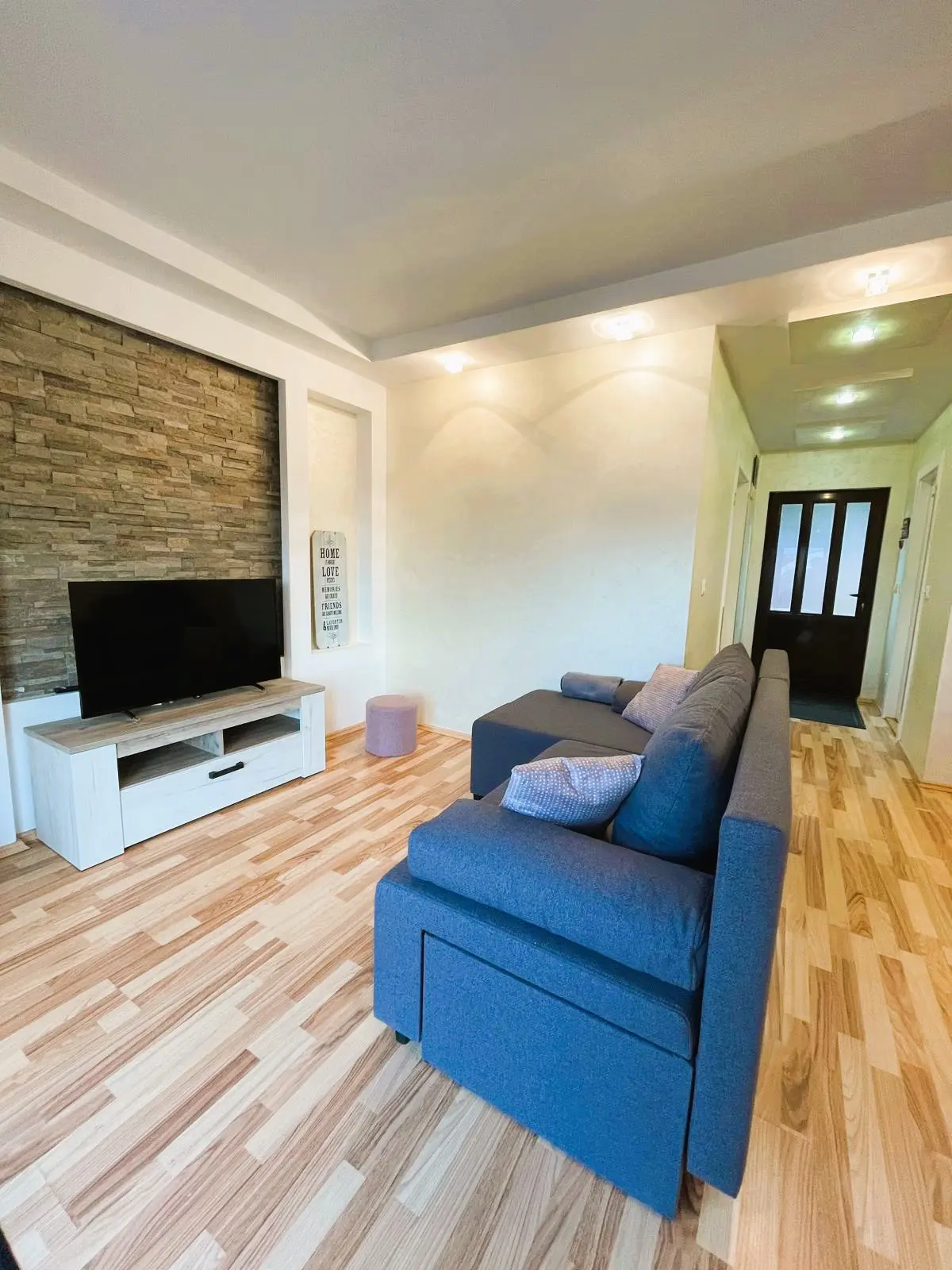 Spacious Sea-View House for Sale in Bar-Utjeha 6