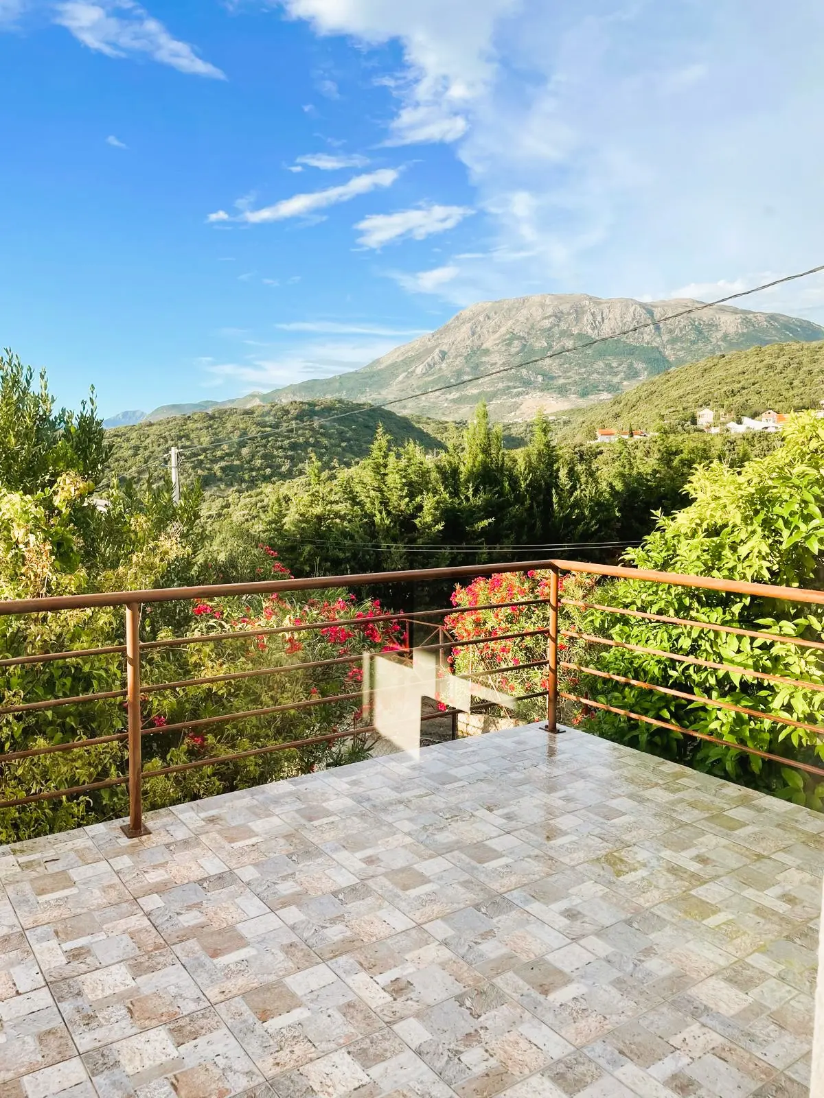 Spacious Sea-View House for Sale in Bar-Utjeha 11